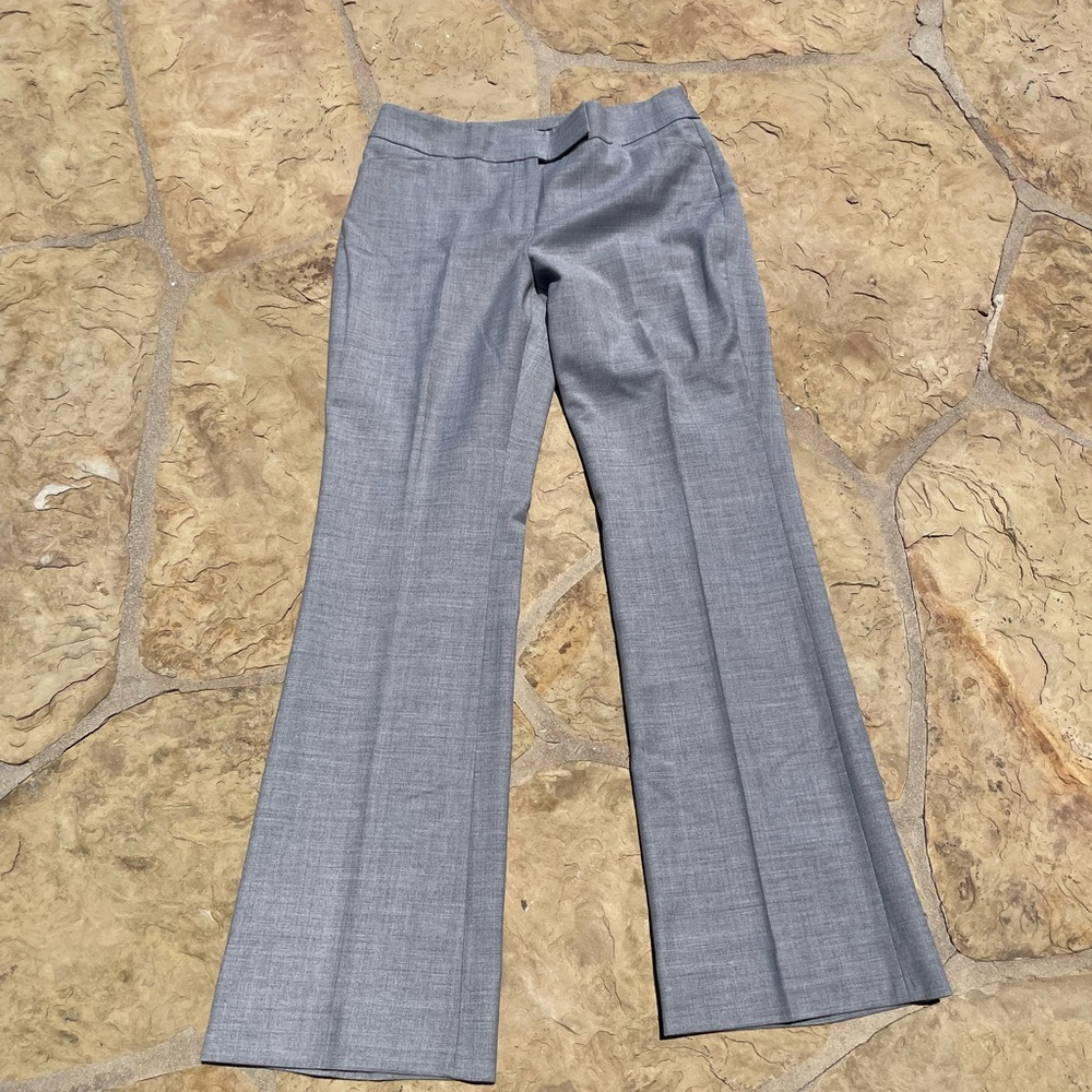 White House Black Market trousers size 6 Long